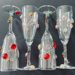 JEWEL DESIGNED Champagne Toasting Flutes Set of 4